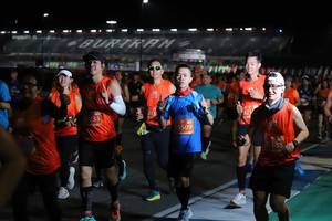 BIB: 821, 25509, 20185
                            <button type="button" onclick="openModal(11476262)" class="btn btn-primary btn-sm float-right btn-popup" data-toggle="modal" data-target=".modal-high-quality">
                        <i class="fas fa-shopping-cart"></i> Add to Cart
                    </button>
                                            <button type="button" onclick="isThisMe(11476262, true)" class="btn btn-success btn-sm float-right btn-popup btn-isme hidden" data-toggle="tooltip" data-placement="bottom" title="นี่คือรูปของคุณใช่ไหม คลิกที่นี่เพื่อเอาเข้าอัลบั้ม">
                        <i class="fas fa-plus"></i> Add to album
                    </button>
                    <button type="button" onclick="isThisMe(11476262, false)" class="btn btn-warning btn-sm float-right btn-popup btn-isnotme hidden">
                        <i class="fas fa-ban"></i> Remove from album
                    </button>